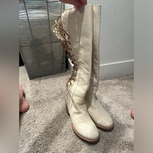 Freebird Carver size 9